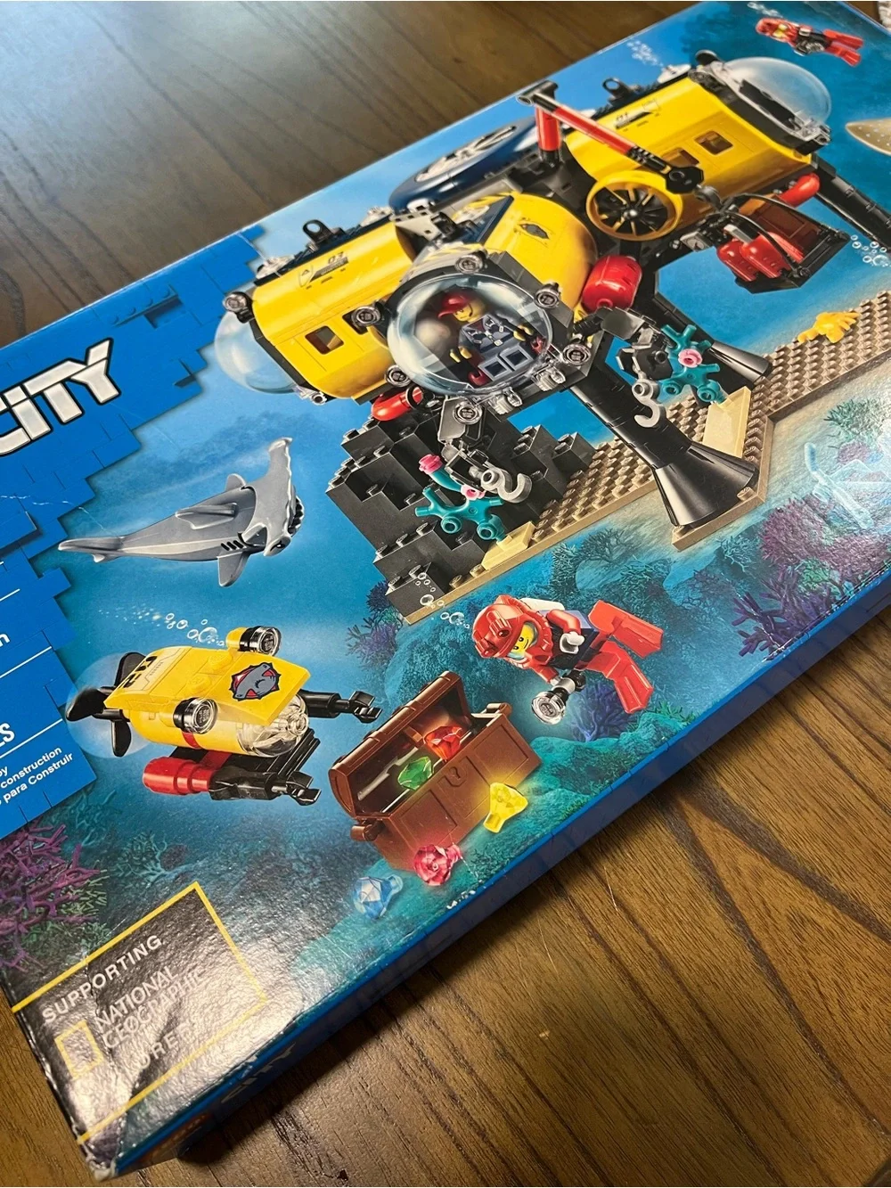LEGO CITY Ocean Exploration Base 60265 *Retired* Complete Pre-owned With Manual
